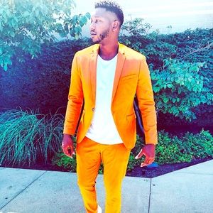 Meet your Posher, Samuel Lee Blue